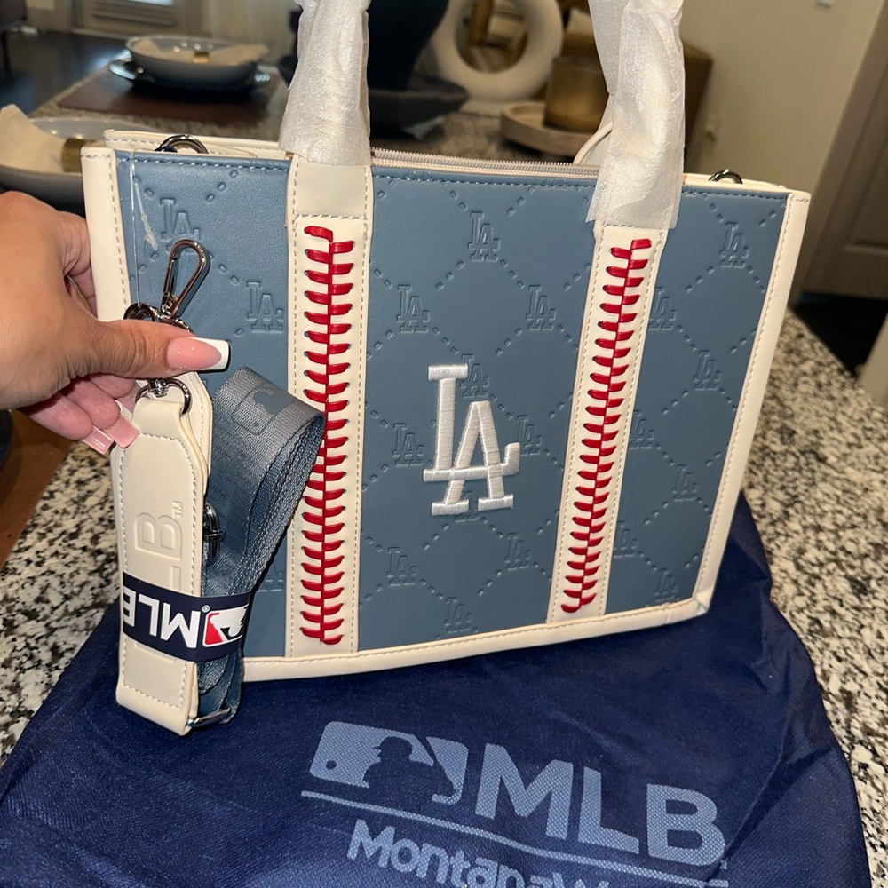 MLB LA Los Angeles Dodgers bag with cross body strap